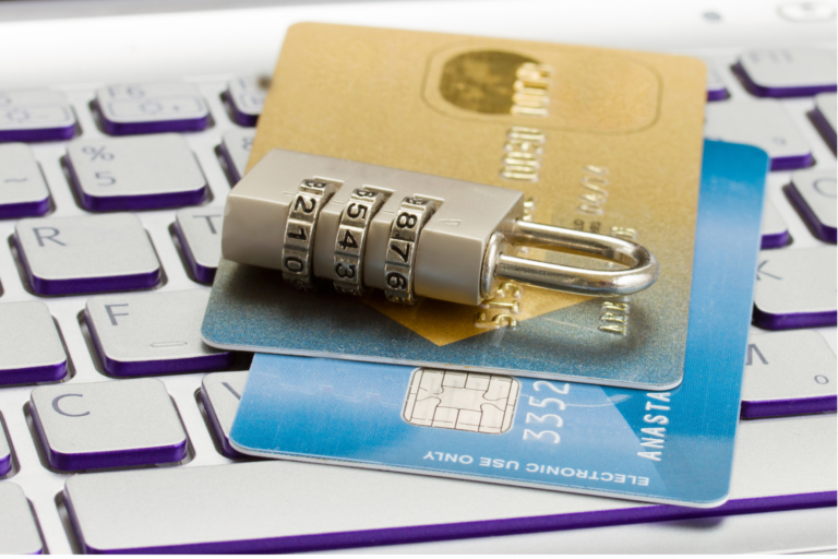 Naucz dziecko jak dbać o bezpieczeństwo swoich pieniędzy w Internecie