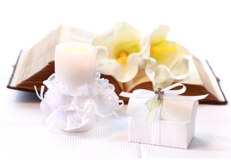 Pieniądze z Pierwszej Komunii – jak pomóc dziecku zarządzać pierwszymi dużymi pieniędzmi?